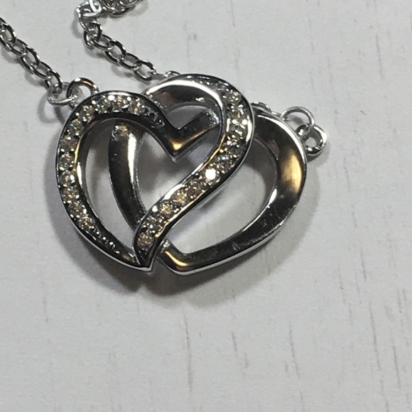 925 Sterling Silver Interlocking Hearts w/ crystal - Picture 2 of 8